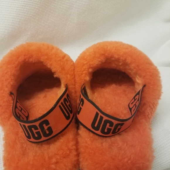 UGG Fluff Yeah Slides - Picture 7 of 9